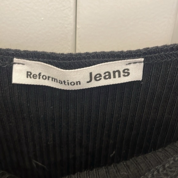 Reformation square crop top black size small - Picture 2 of 4